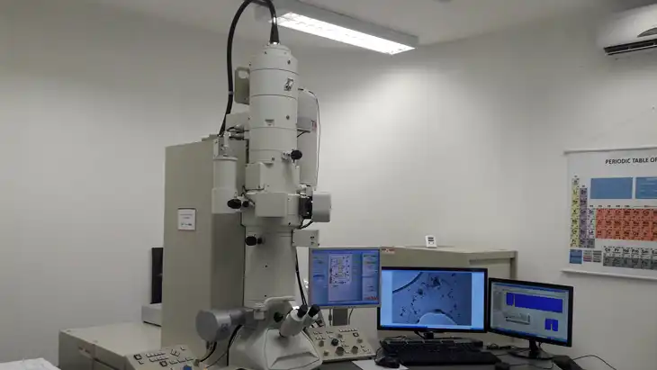 Microscopia Eletrônica de Transmissão e Varredura